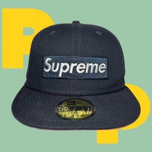 Supreme No Comp Box Logo New Era (7 3/8)